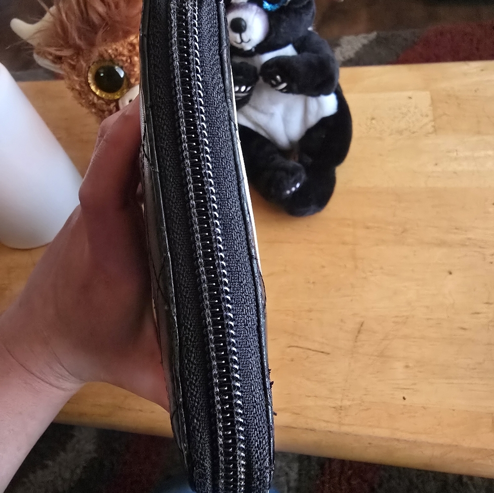 CHANEL | black quilted leather 'Cambon' coco mark zip-around wallet organizer - Picture 5 of 12